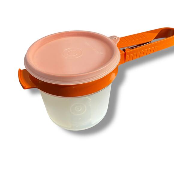 Vintage Tupperware Flour Sifter 1689 with Container 1493 & Lid 215 Orange - Picture 11 of 13